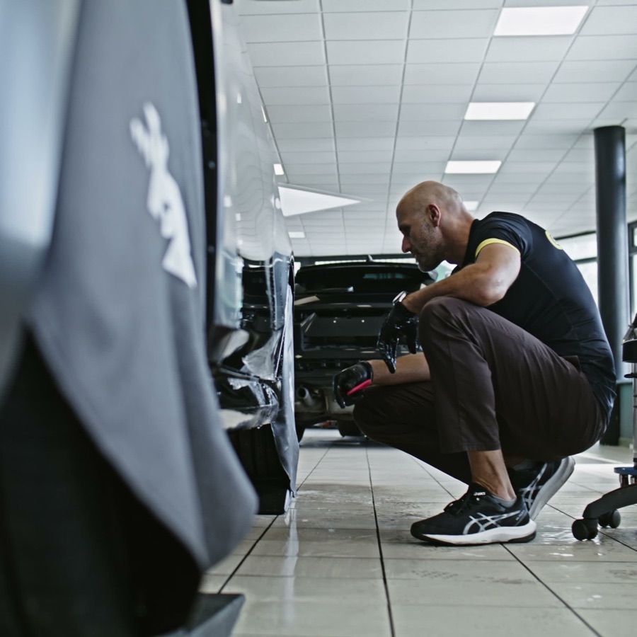Kadr ze spotu motoryzacyjnego BMW